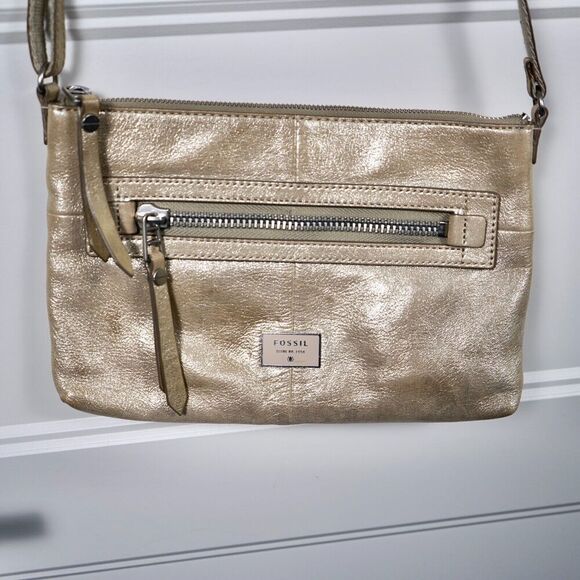 FOSSIL Issue No 1954 Goat Hide Leather Crossbody Zipper Bag Tan Shimmer - Picture 1 of 6